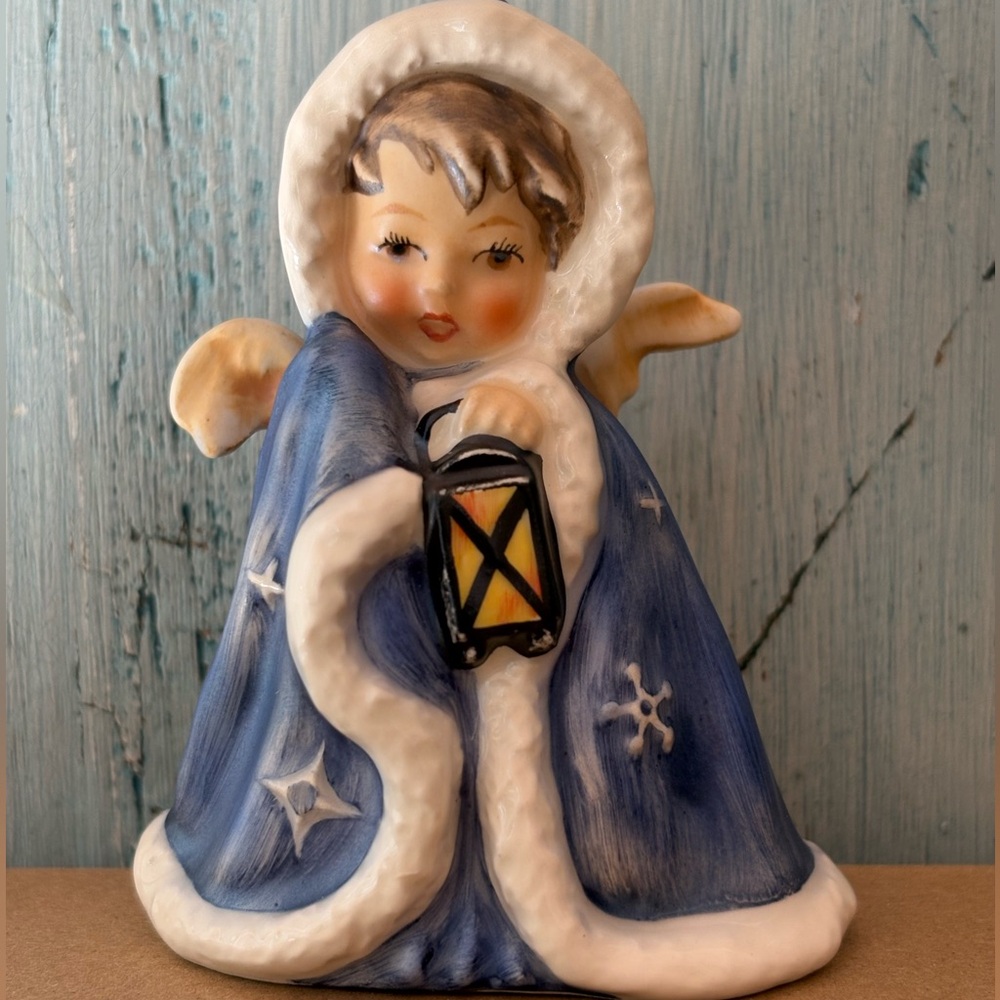 Vintage Ceramic “Girl with Lantern” in Blue & Cream by Goebel - Picture 10 of 11